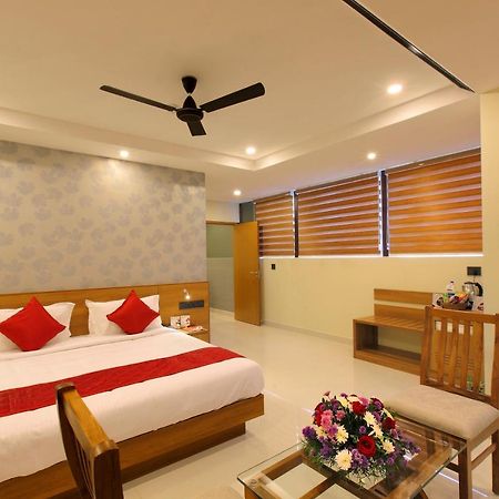 Hotel Novark Munnar Kallar Vattiyar Buitenkant foto