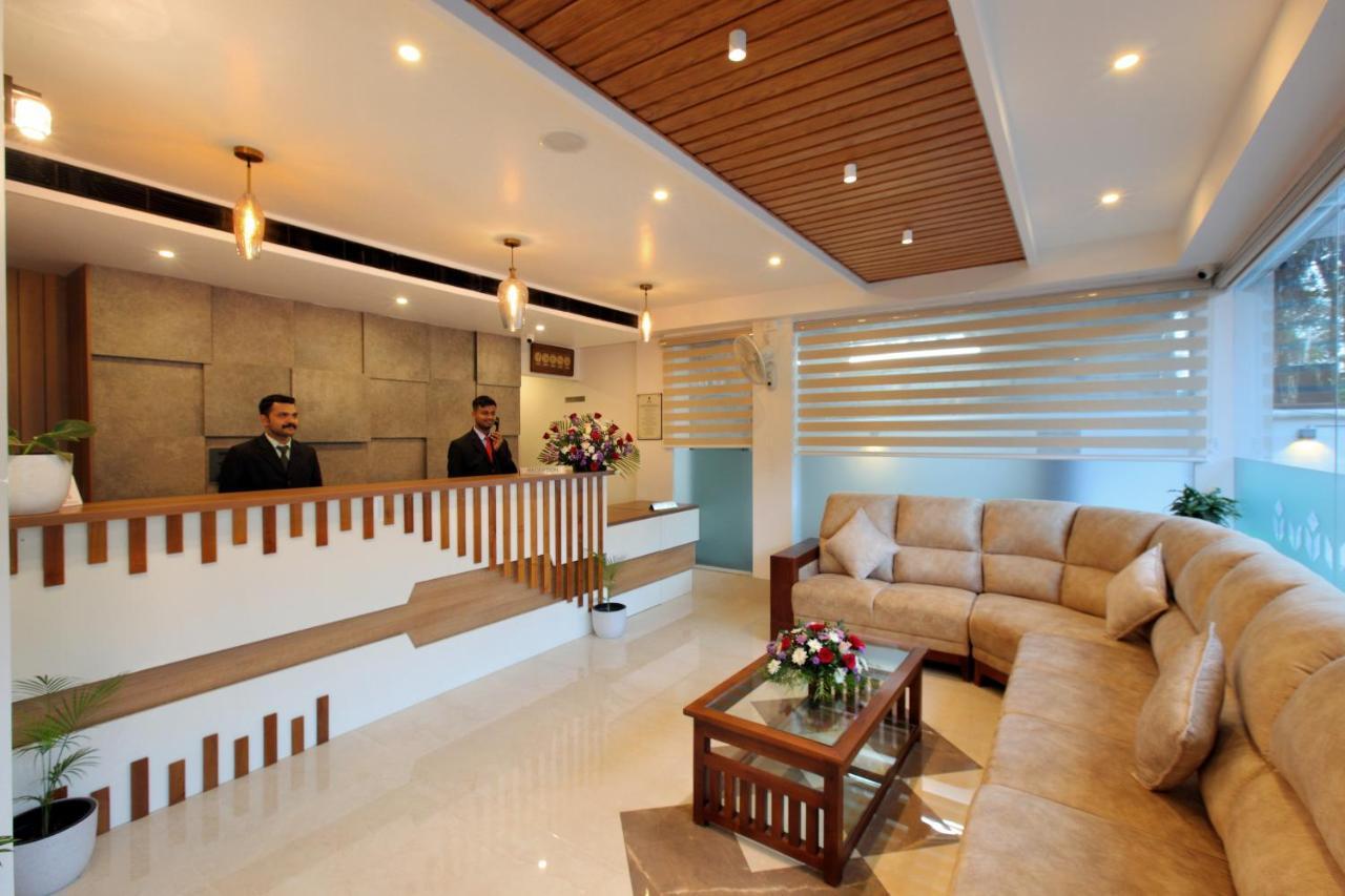 Hotel Novark Munnar Kallar Vattiyar Buitenkant foto