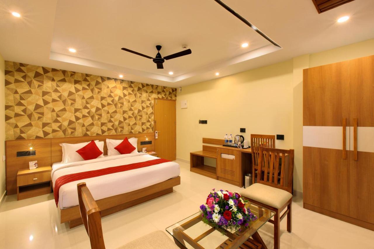 Hotel Novark Munnar Kallar Vattiyar Buitenkant foto