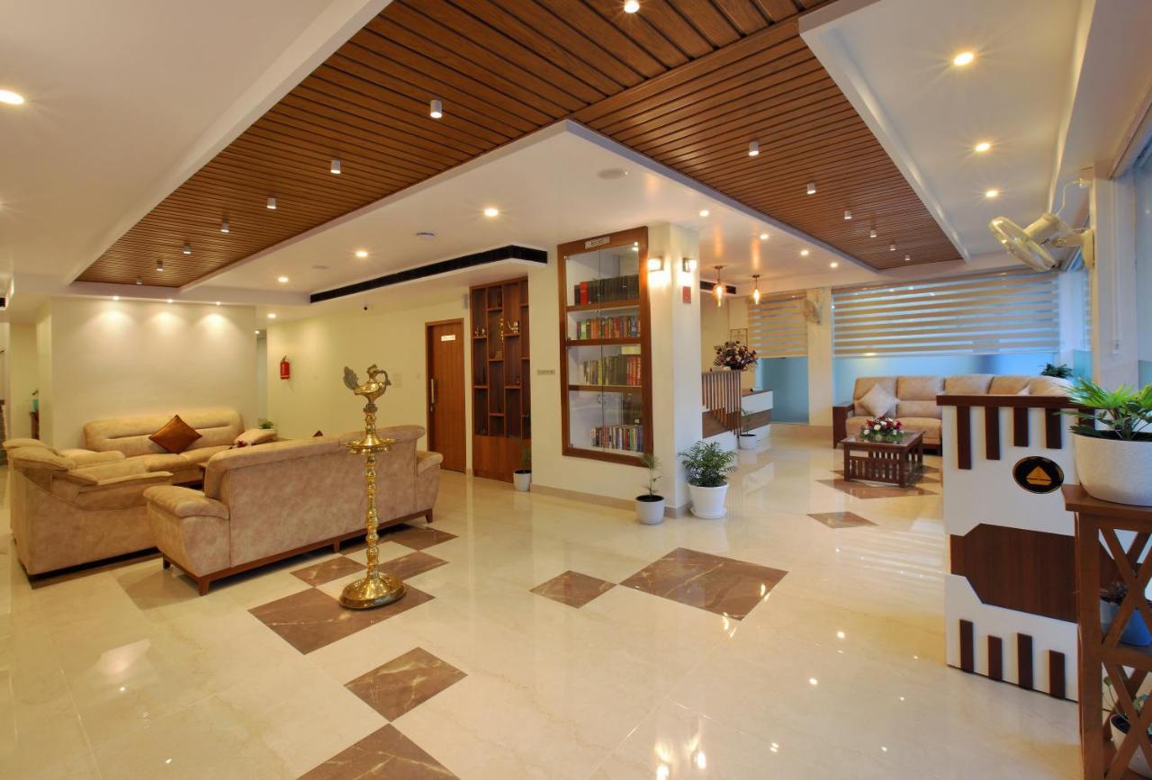 Hotel Novark Munnar Kallar Vattiyar Buitenkant foto