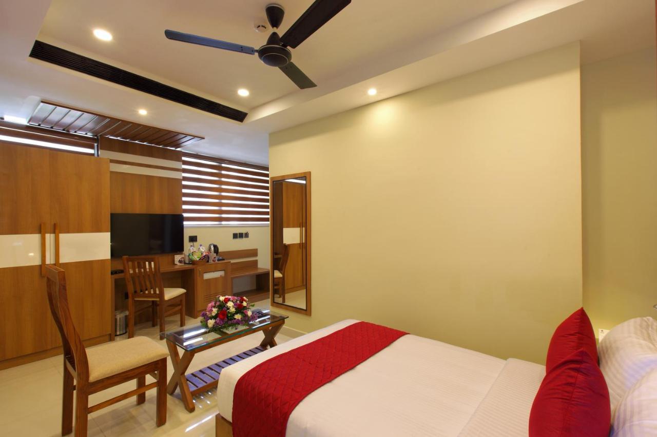 Hotel Novark Munnar Kallar Vattiyar Buitenkant foto